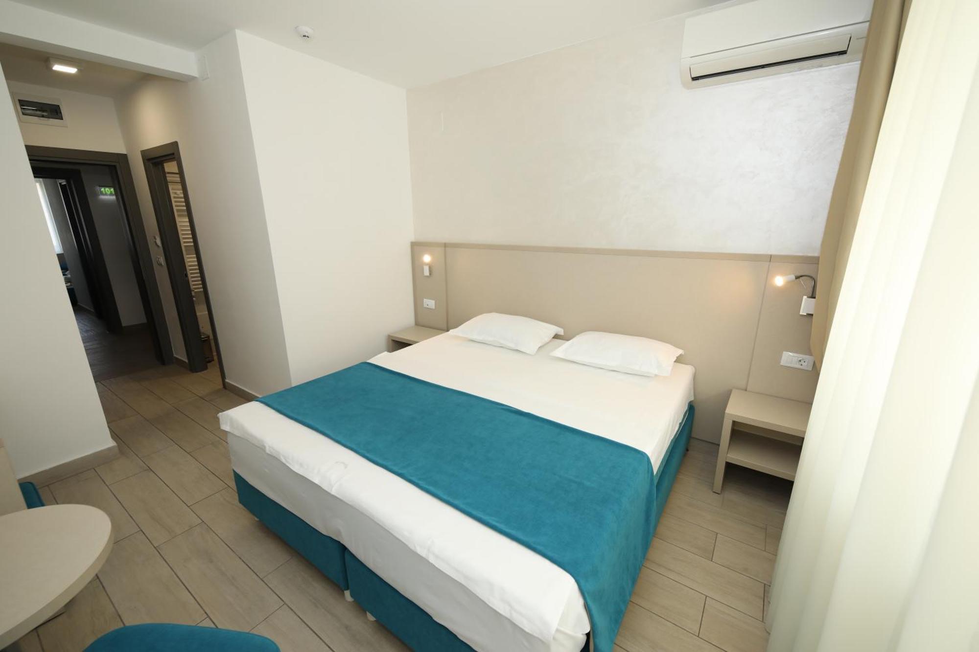 Hotel Delfin Mamaia Eksteriør billede